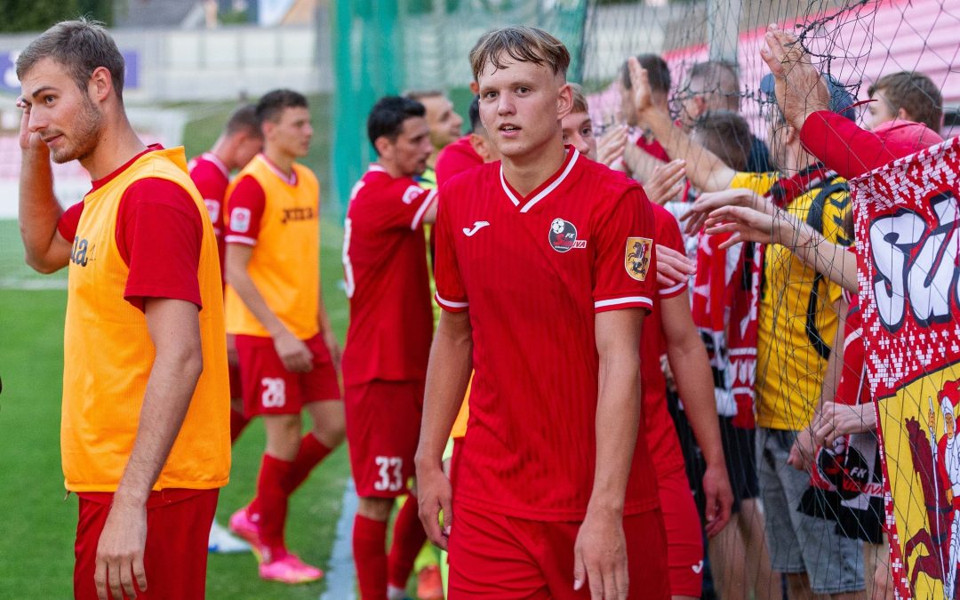 Aštuoni mūsų akademijos futbolininkai pasirodė aikštėje su „Sūduvos“ marškinėliais „Optbet A lygoje“