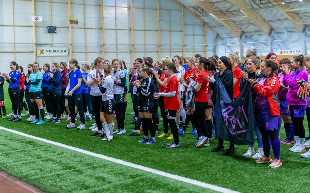 Marijampolės futbolo manieže įvyko moterų ir mergaičių futbolo šventė