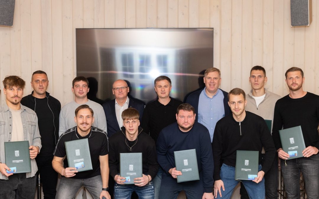 V. Stebrys ir G. Zenkevičius sėkmingai baigė UEFA B vartininkų licencijos mokymus