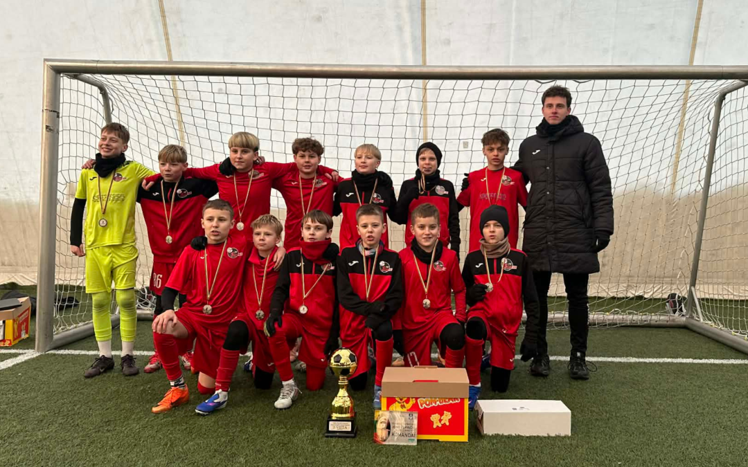 2014 m. gim. vaikų futbolo turnyre iškovoti sidabro medaliai